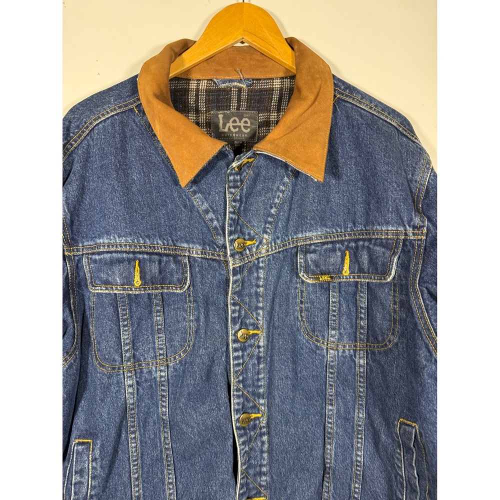 Lee Outerwear Mens Large Denim Trucker Jacket Plaid Lined Brown Collar Blue